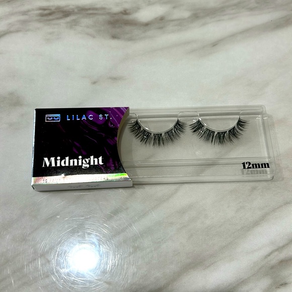 Lilac St Lashes - Picture 3 of 5